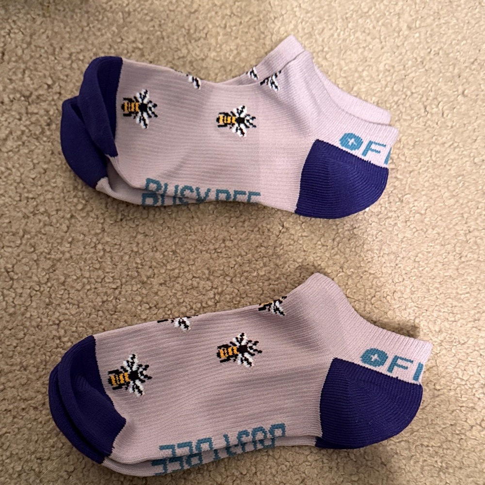 Bee Patterned Ankle Socks - image 1
